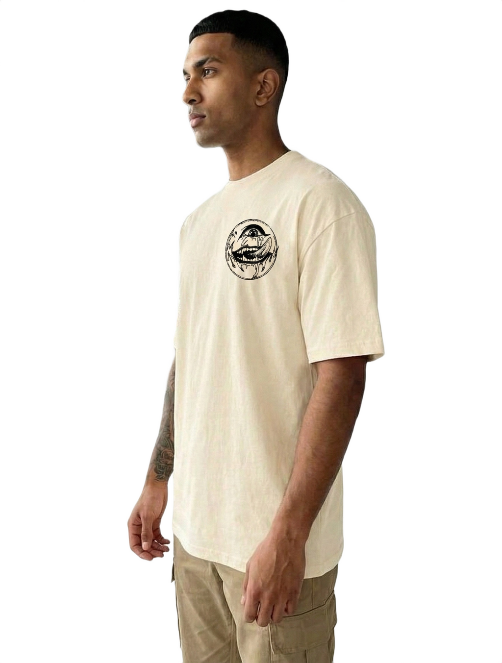 Cheering Oversized Graphic T-Shirt – Beige